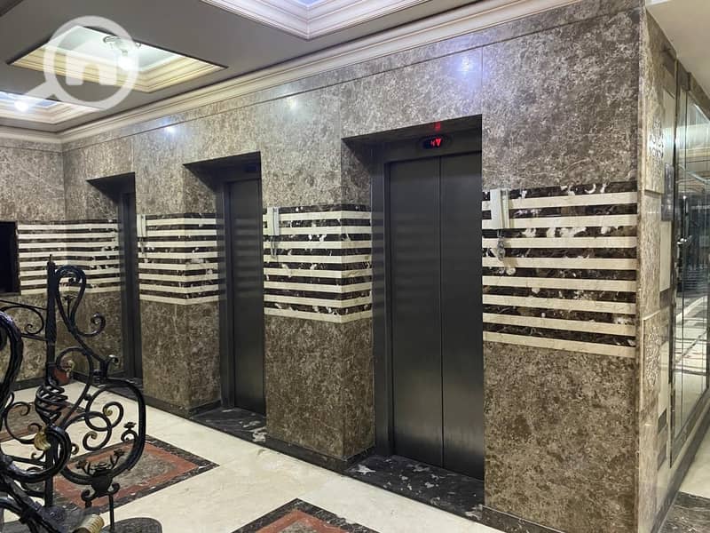 3 243e10a0-a3c3-40f4-bdb4-8d5379c661a7. jpeg