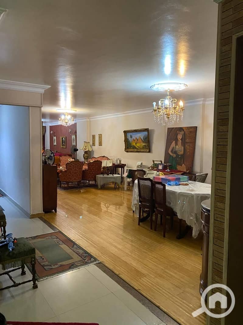 4 57921345-1b00-4e47-b4d7-b013ae85f171. jpeg