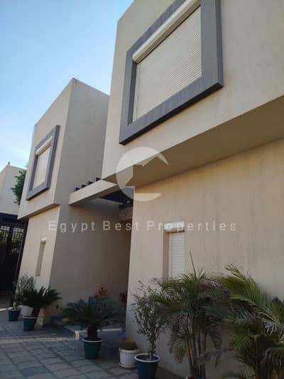 5 Bedroom Villa for Sale in Sheikh Zayed, Giza - IMG-20250929-WA0101. jpg