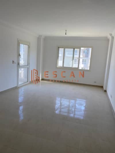 3 Bedroom Flat for Sale in Madinaty, Cairo - IMG-20240625-WA0212. jpg