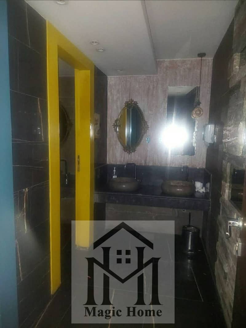 10 c40574a0-1288-4618-92ab-5a87ae7ac906. jpg