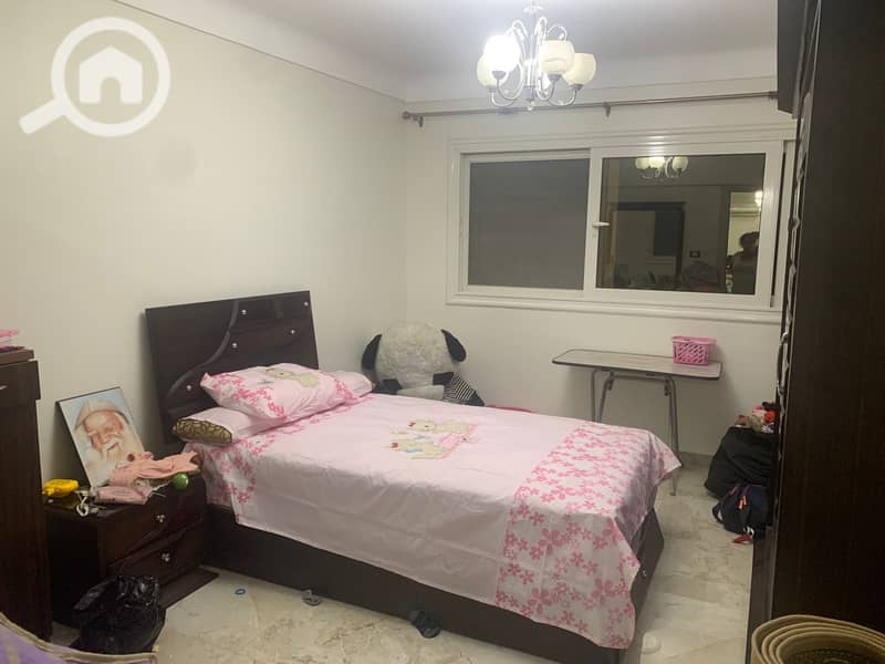 9 aeb89b9b-19f2-4262-80db-576ad65a6ec4. jpg