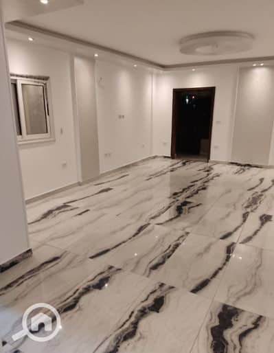 3 Bedroom Apartment for Rent in Sheikh Zayed, Giza - في الحي الثامن ارقي احياء الشيخ زايد شقه بسعر لقطه
