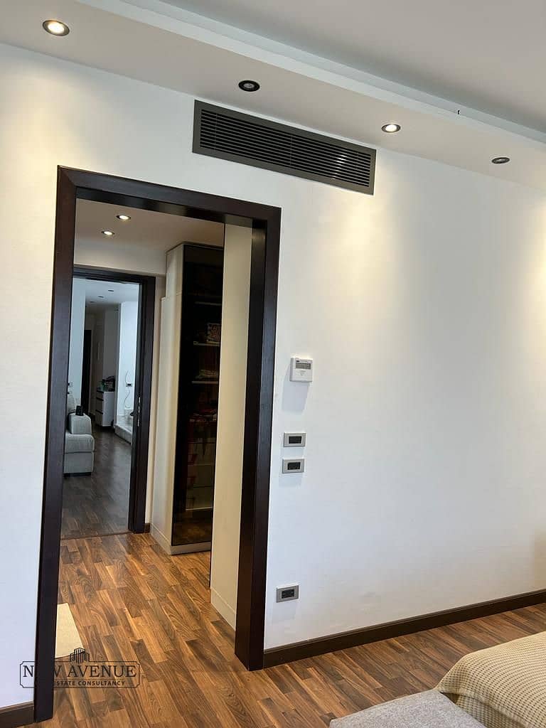 2 2df84f27-46e8-4580-9cec-d289aab196ba. jpeg