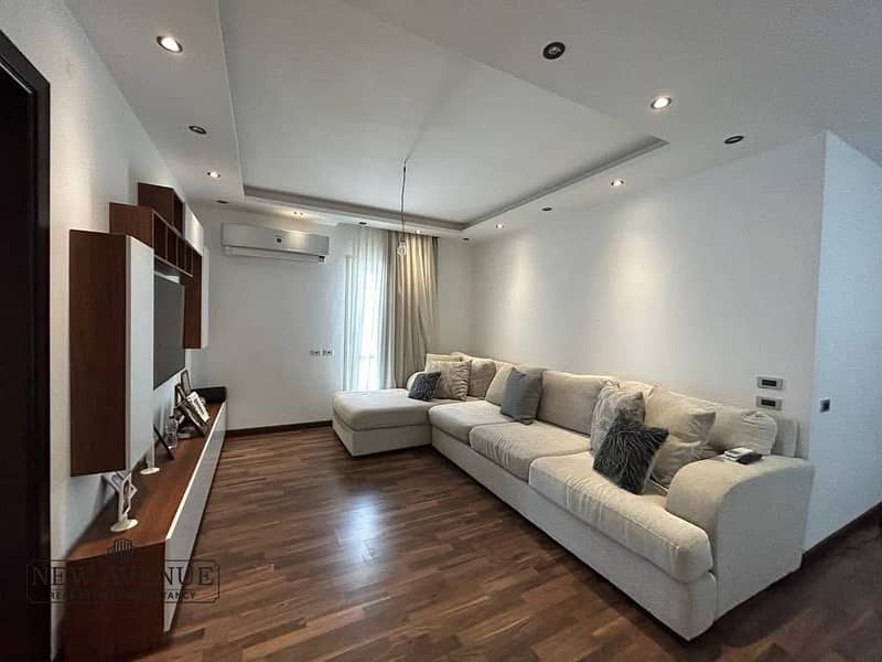 11 b39e10d0-c880-4781-afa8-a6557c2894f2. jpeg