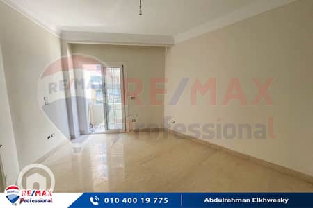 فلیٹ 4 غرف نوم للايجار في رشدي، الإسكندرية - 1. jpg