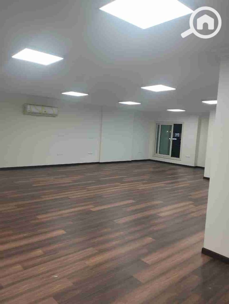 1000469313. jpg 1000469313. jpg