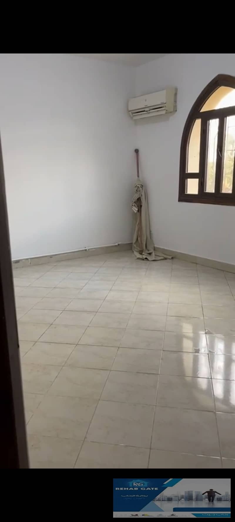 7 1000190912. png
