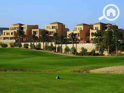 4 Bedroom Townhouse for Sale in 6th of October, Giza - Golf Views 7. jpg