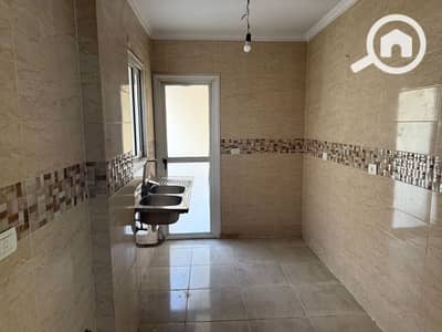 2 Bedroom Apartment for Sale in Madinaty, Cairo - شقه للبيع في مدينتي