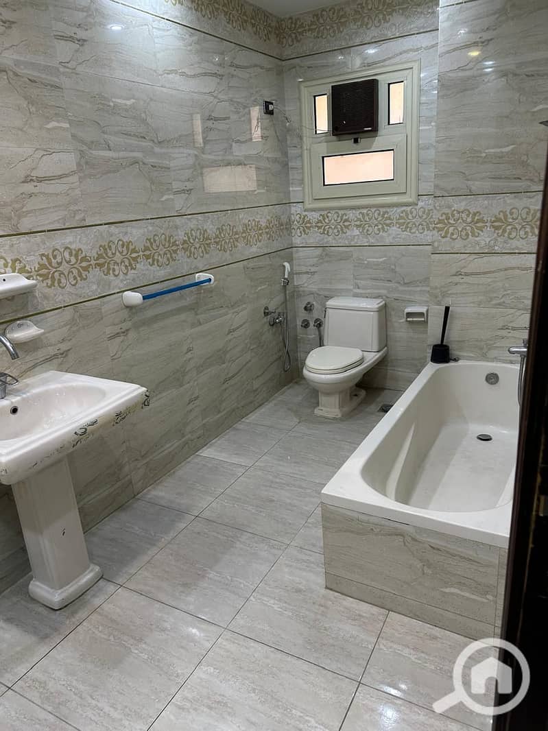 3 IMG-20250930-WA0084. jpg