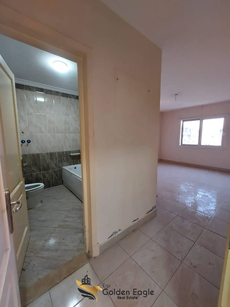 8 920377ea-77e6-4446-97e8-840005c11c72. jpg