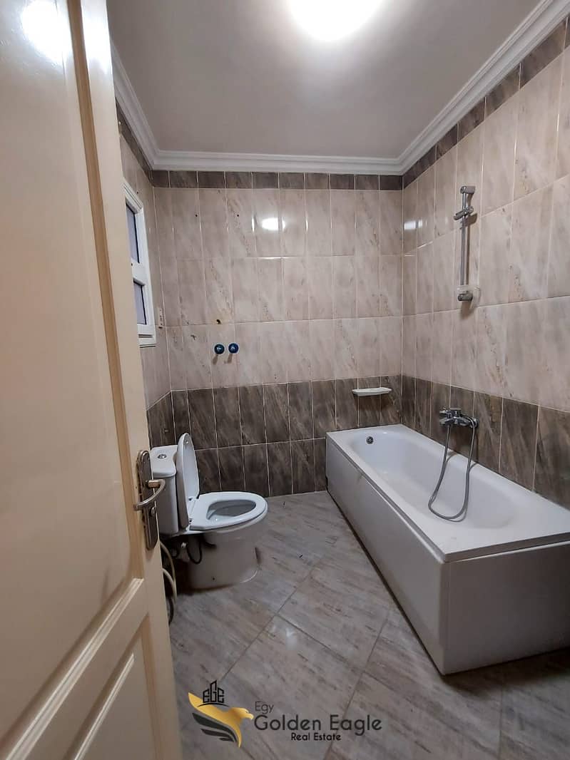 10 592dbb6c-0d68-4078-89e5-63630dd72ab2. jpg