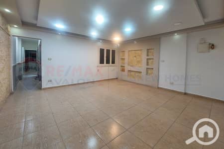 Office for Rent in Gianaclis, Alexandria - 1. JPG