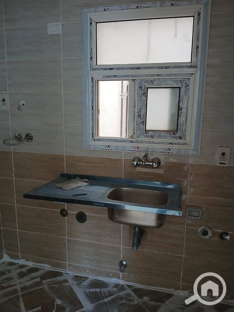 5 208fabad-30ac-4285-8b39-11189c4a3346. jpg