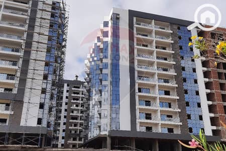 فلیٹ 3 غرف نوم للايجار في سموحة، الإسكندرية - 01. jpg