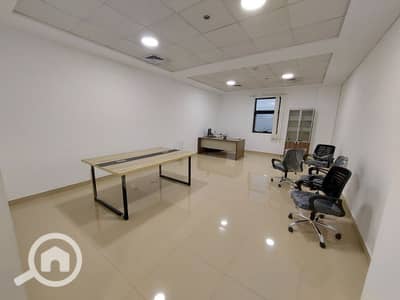 Office for Rent in New Cairo, Cairo - مكتب اداري للايجار 63م في التجمع Office For Rent 63M