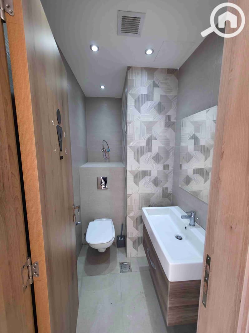 10 ٢٠٢٥٠٧٢٧_١٦١٣٢٦. jpg