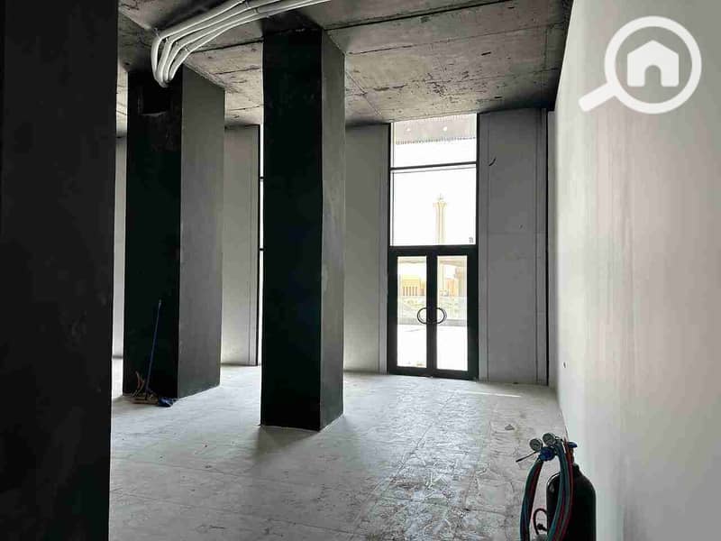 1000482125. jpg 1000482125. jpg