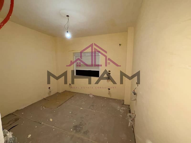 3 photo_5911051163661356941_y. jpg