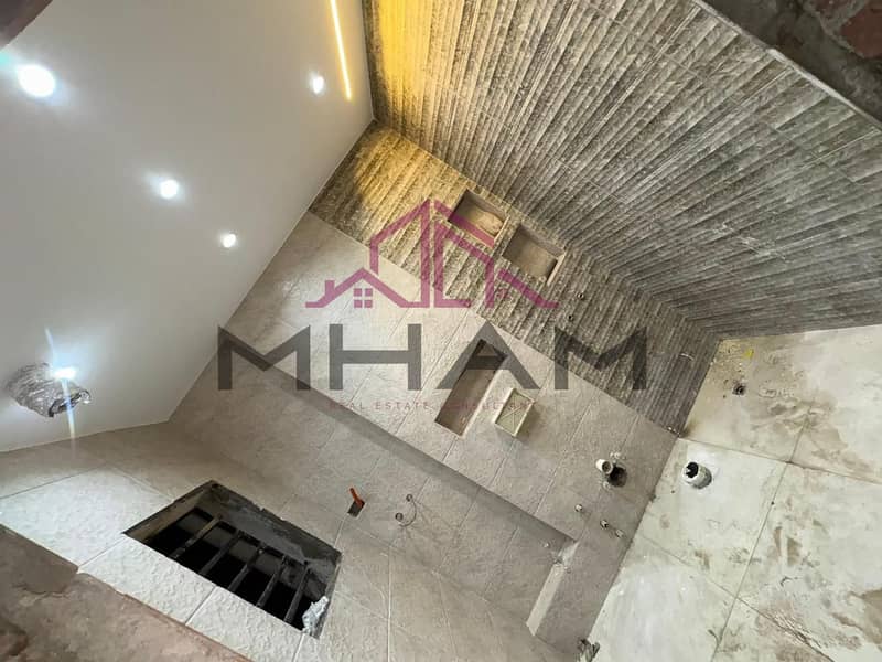 9 photo_5911051163661356948_y. jpg