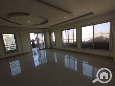 3 Bedroom Flat for Rent in New Cairo, Cairo - للايجار بالمطبخ و التكيفات شقة 185 م بكمبوند ذا سكوير التجمع الخامس