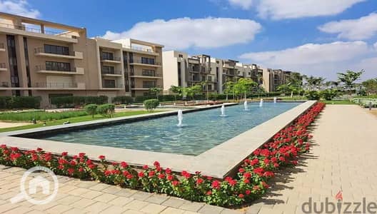 3 Bedroom Penthouse for Sale in New Cairo, Cairo - Penthouse for sale in Al Marasem compound, furnished with air conditioning in the gathering area.