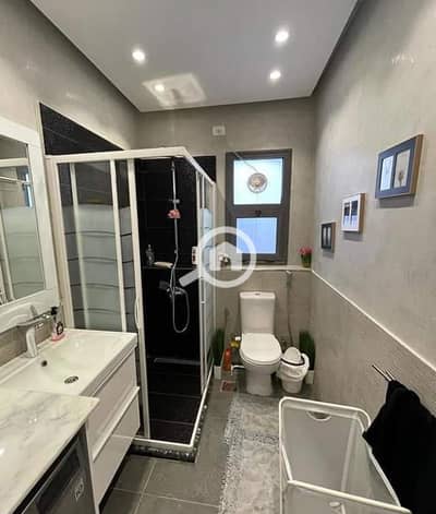 3 Bedroom Apartment for Sale in New Cairo, Cairo - 160m apartment for sale, ultra-modern finishes, in installments, in the heart of New Cairo next to the American University in a prime location.