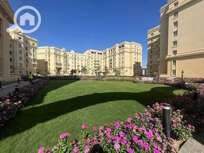 3 Bedroom Flat for Sale in New Capital City, Cairo - شقه للبيع متشطبه بالكامل وجاهزه للاستلام الفوري في كمبوند جاردن سيتي