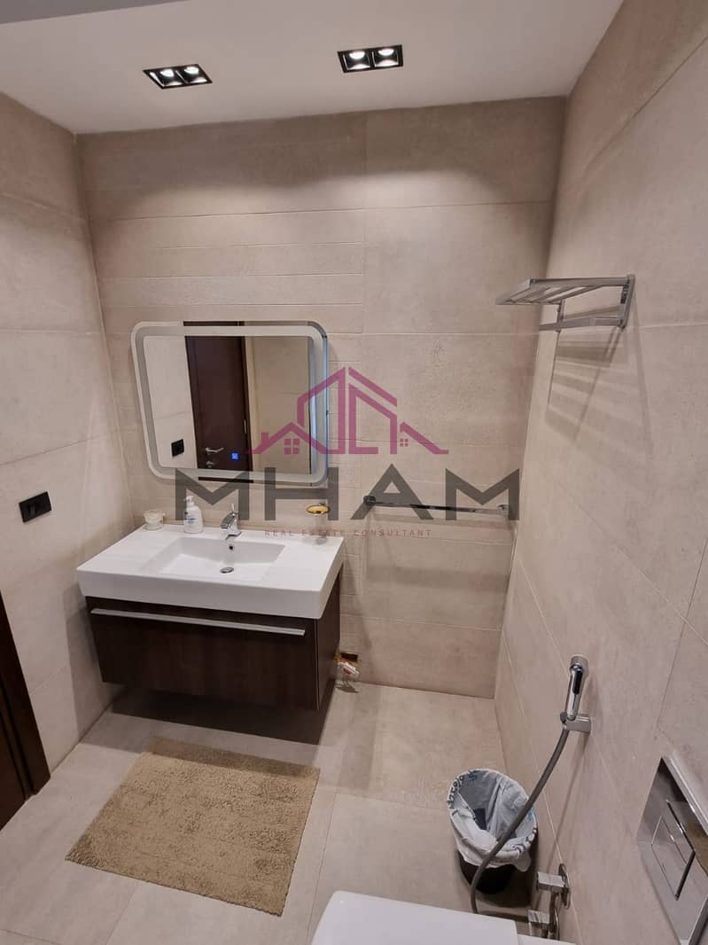 13 photo_5891066848336792360_y. jpg