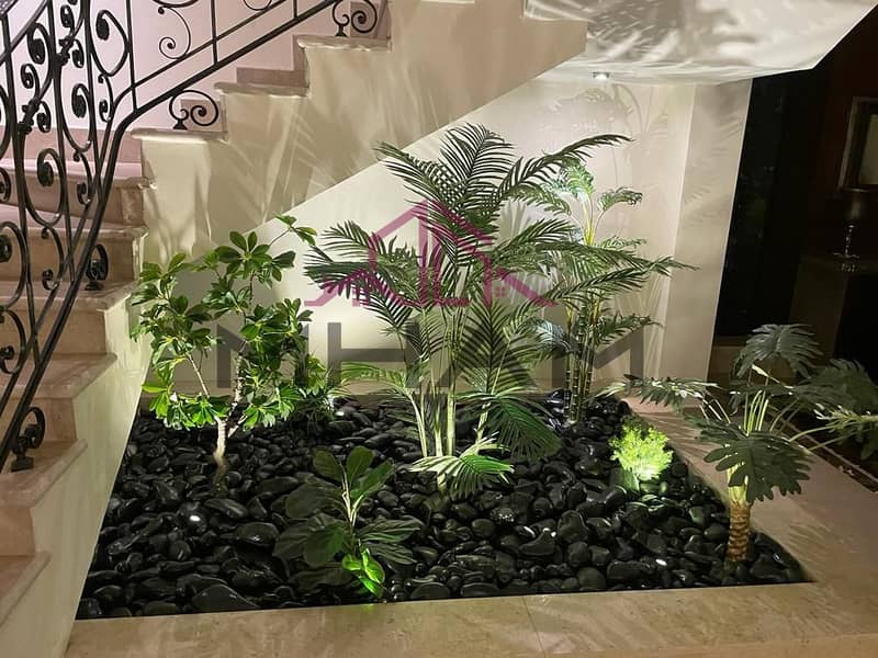 14 photo_5891066848336792361_y. jpg