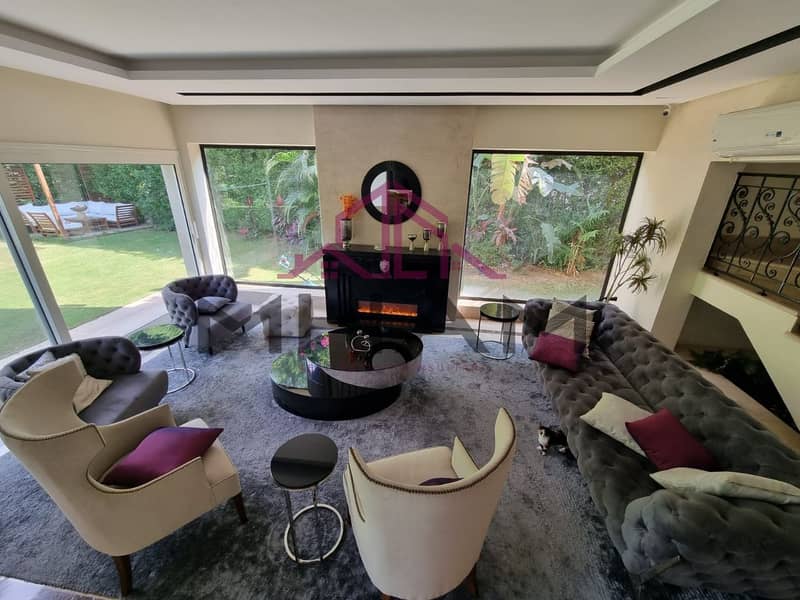 26 photo_5891066848336792373_y. jpg