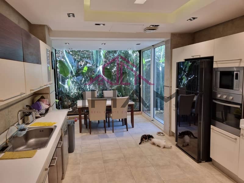 27 photo_5891066848336792374_y. jpg