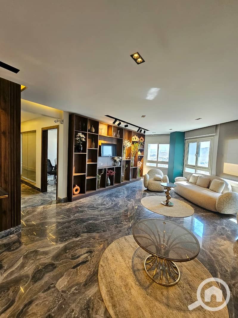 24 WhatsApp Image 2025-09-26 at 3.12. 08 PM. jpeg