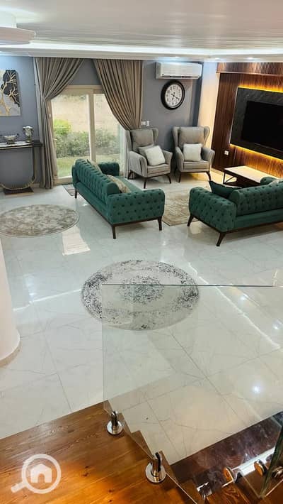 4 Bedroom Duplex for Sale in 6th of October, Giza - 02f5fa0b-c759-4ce5-8e48-dc35b851a597. jpeg