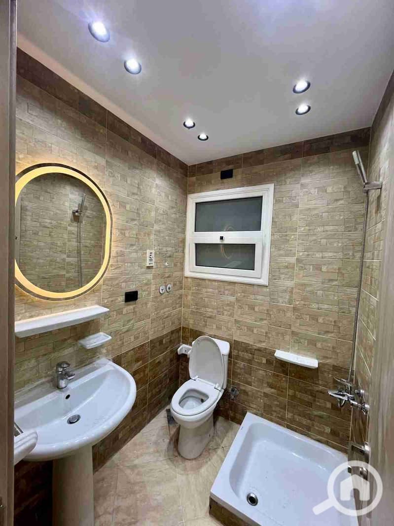 5 1000678555. jpg