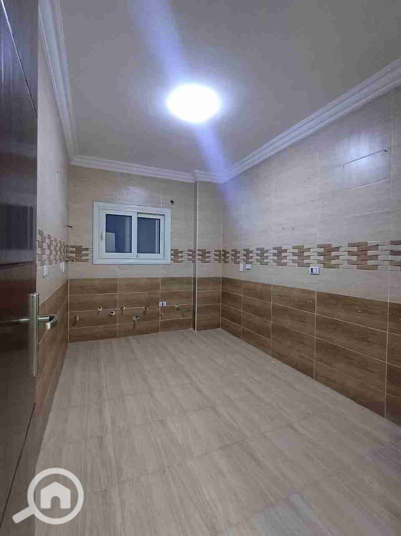 7 1000974687. jpg