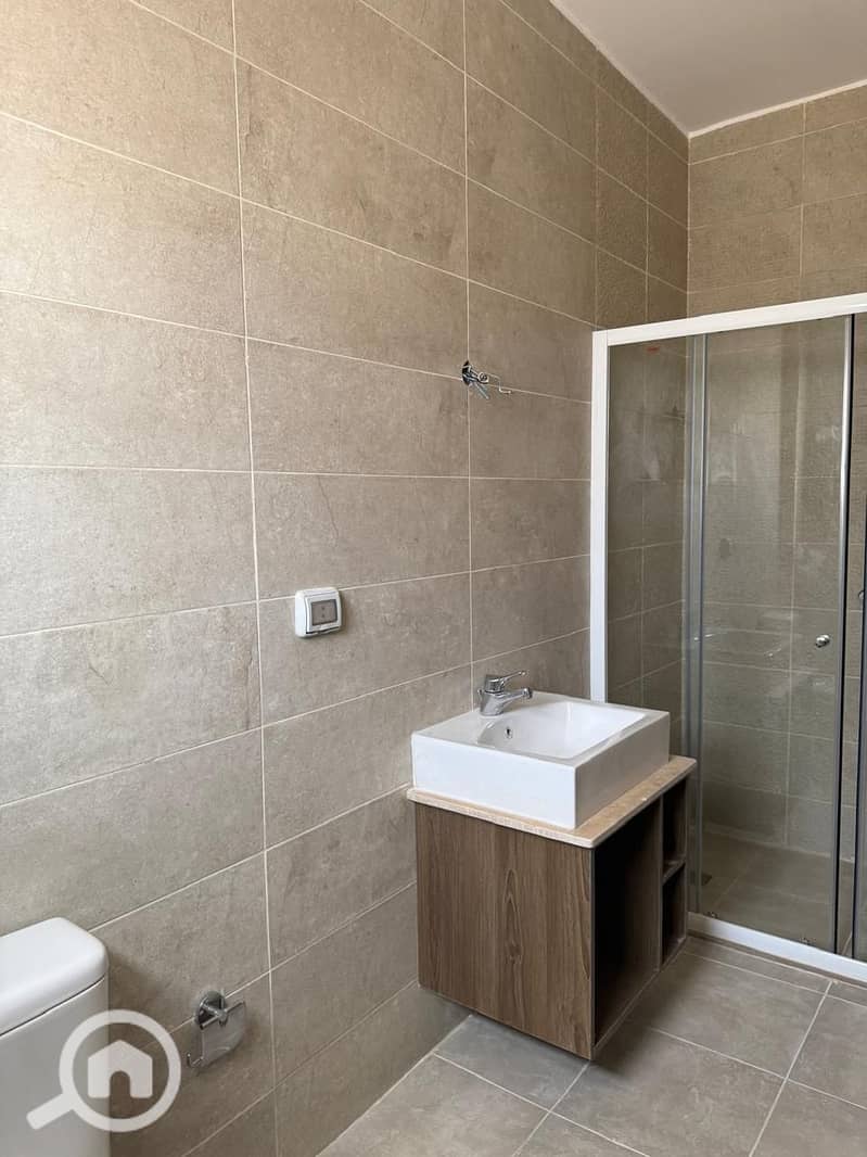 7 WhatsApp Image 2025-10-01 at 11.48. 10 AM. jpeg