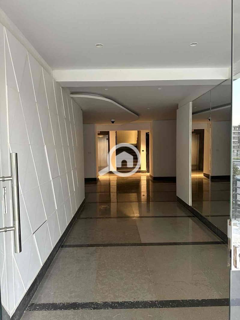 7 6d3ae645-d8ca-4acf-bbd8-406a4e11a3f5. jpg