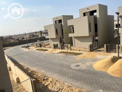 فیلا 4 غرف نوم للبيع في 6 أكتوبر، الجيزة - IMG-20250412-WA0136. jpg