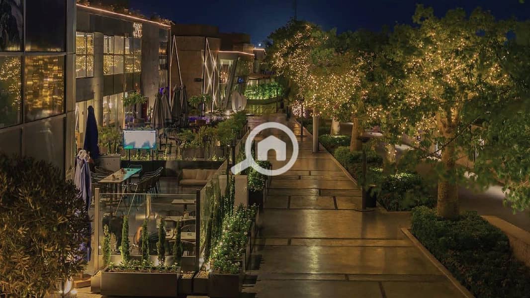 5 78fd5397e19745caa3b2749eded97a92. jpg