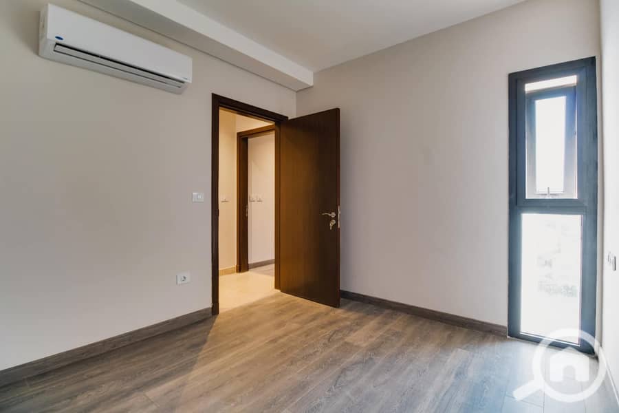 7 459804067_10169578645425245_1924696505133587071_n. jpg