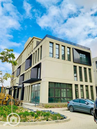 Commercial Building for Sale in New Cairo, Cairo - f33d39bc-35b9-4381-a221-86306e3cf076. jpg