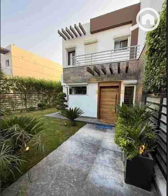 1000559057. jpg 1000559057. jpg