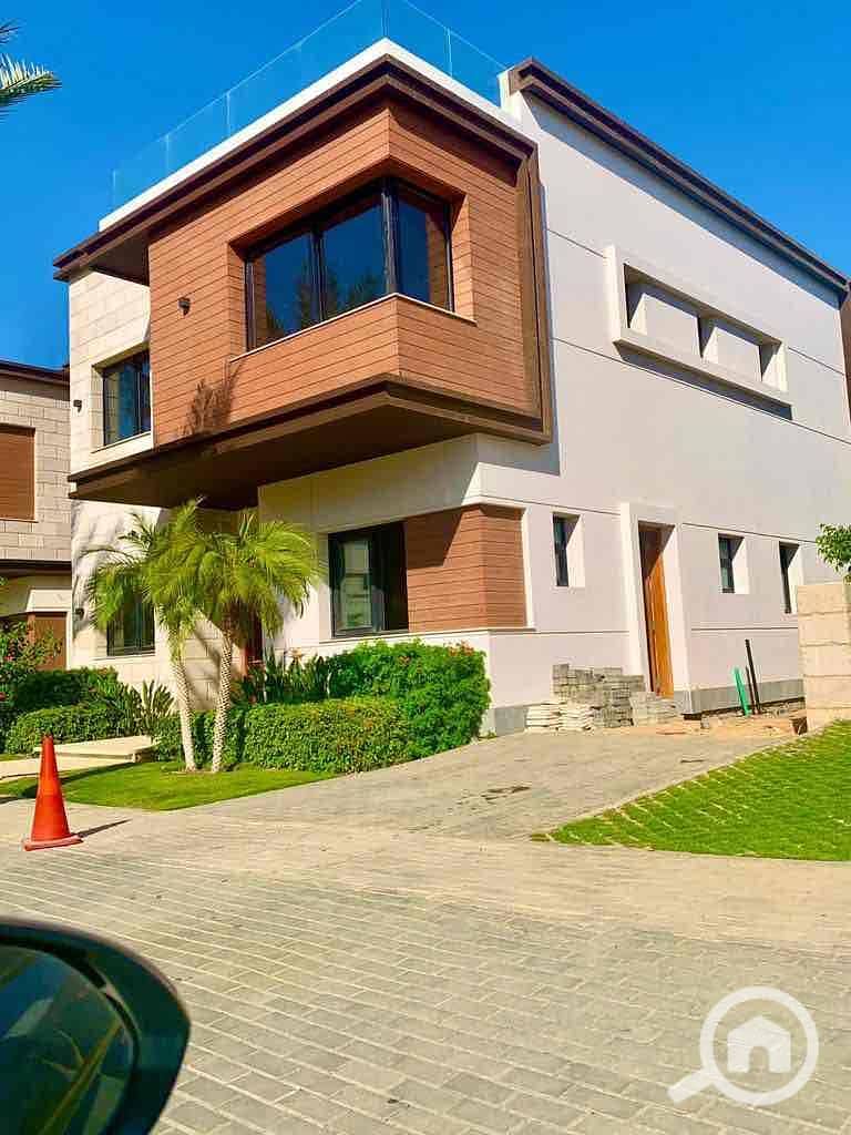 3 649dce99-f079-407a-baa9-534a18c54e86. jpg