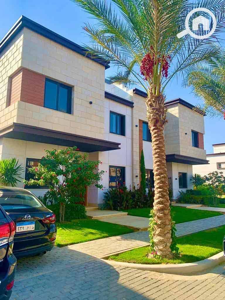 5 a35b7384-dfc0-4957-879c-7032130ad681. jpg