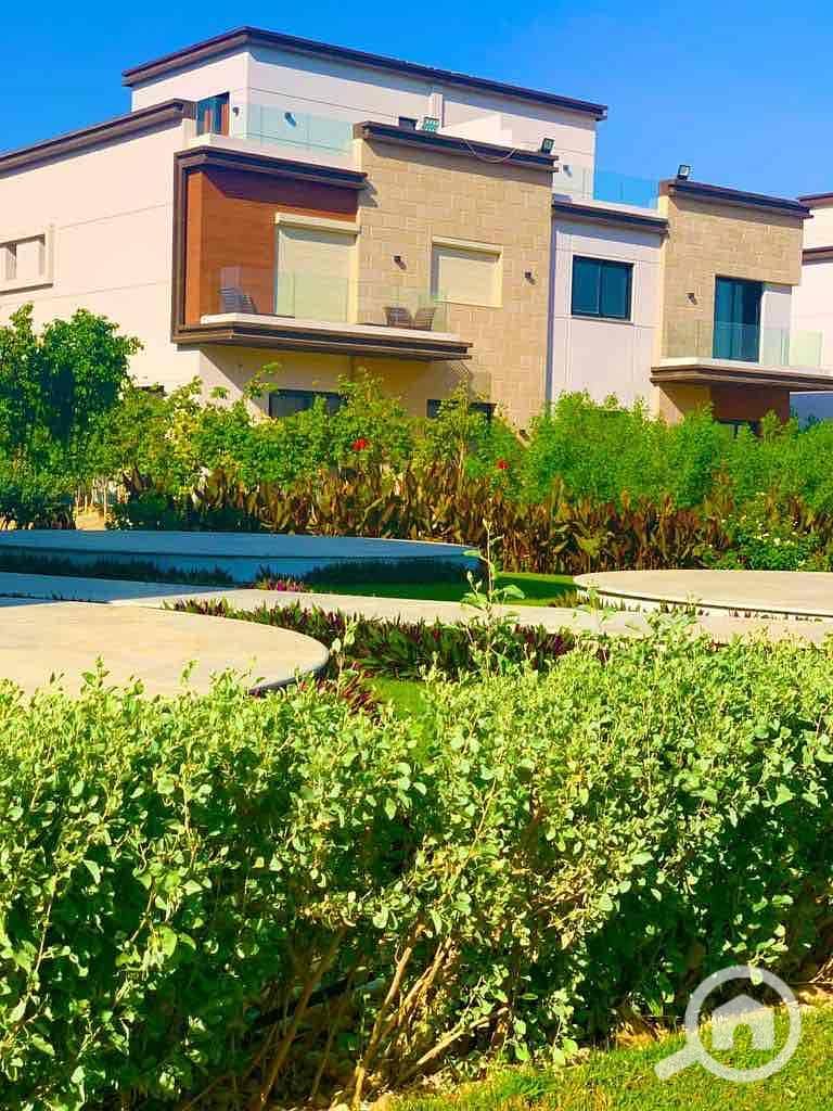 8 3649a182-9fb5-48ba-8d1f-4e1956b8adfc. jpg