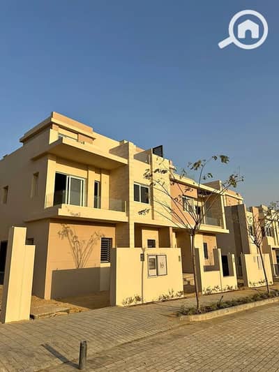 4 Bedroom Twin House for Sale in 6th of October, Giza - 487812183_2902648143251348_2391477560901848299_n. jpg