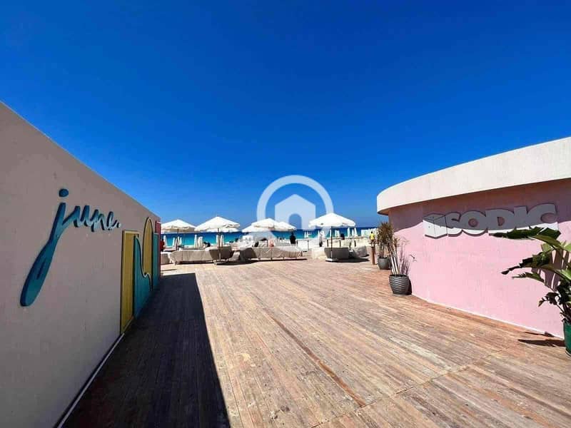 6 11192247-8391-4728-b916-ea74d46b7f45. jpg