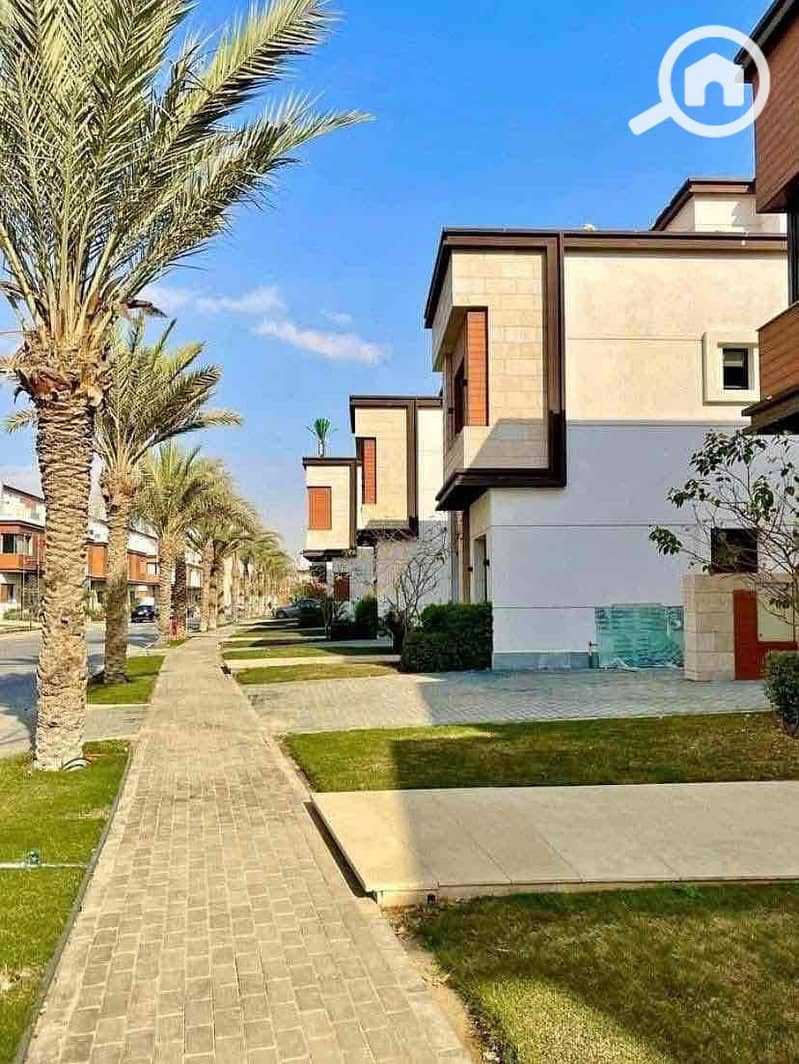 5 2d4a3b7a-91ad-4a27-bfe7-5ea9bb47677e. jpg